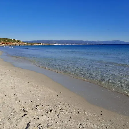 Bombarde Natural House דירה *